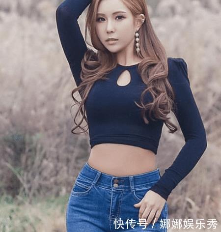 #美丽是不可替代#经典的牛仔裤才是最有魅力的