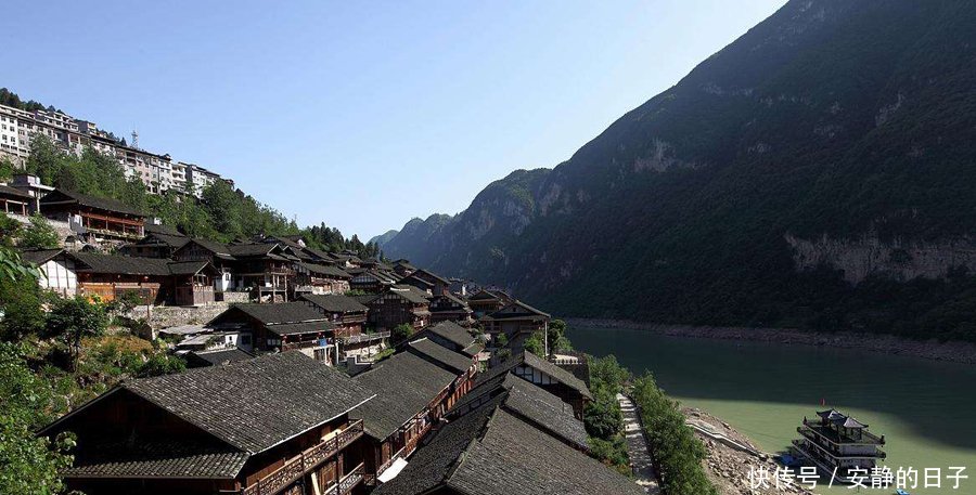  『川东』川东曾经一个专区，下辖3县，仅存在2年多，如今是重庆的县