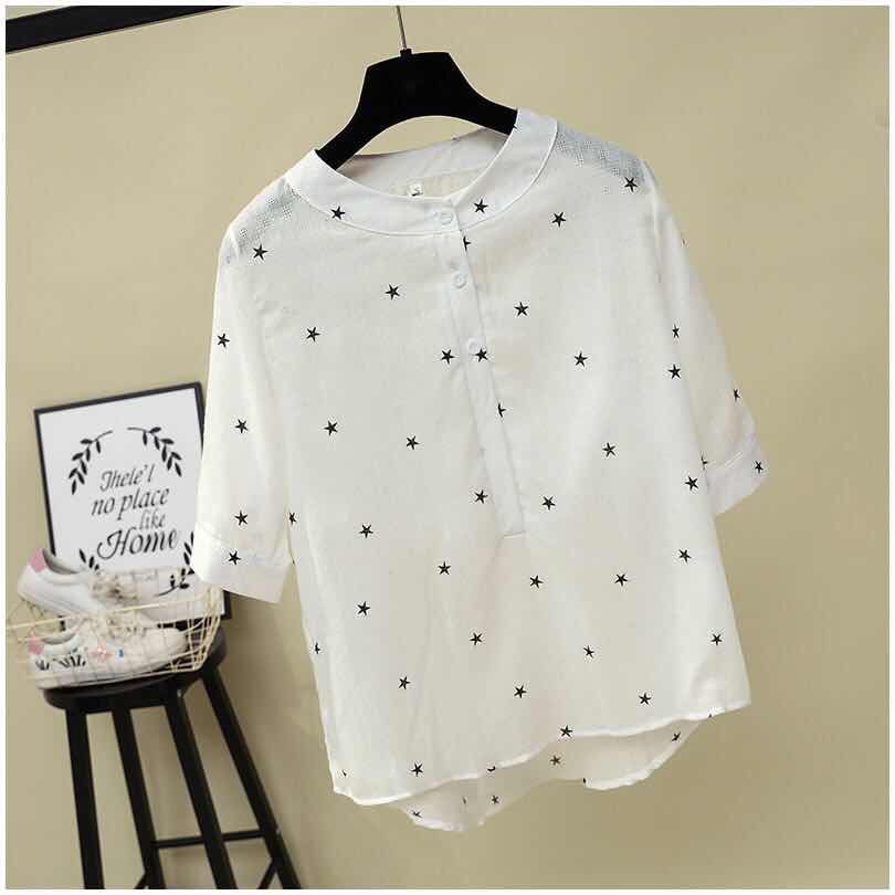 别穿连衣裙了，夏主流T恤+短裤，洋气女人见了挪不动眼，忒着迷