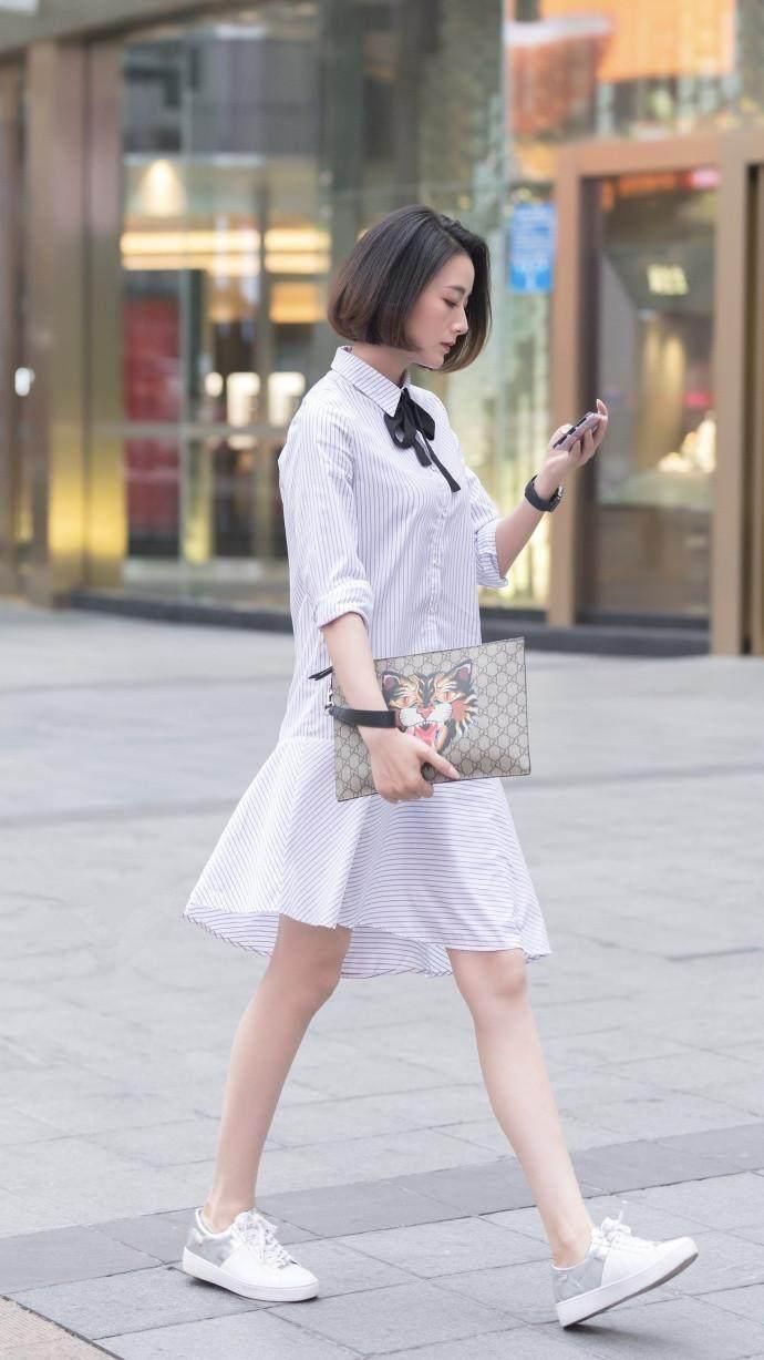 重庆街拍:连衣裙能让人变得温柔 第五位小姐姐白富，美不美你说