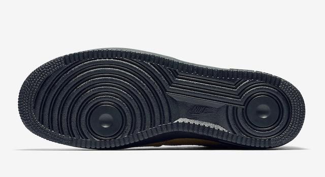 堪比艺术家联名的多伦多限定！Nike “Caribana” 套装即将发售