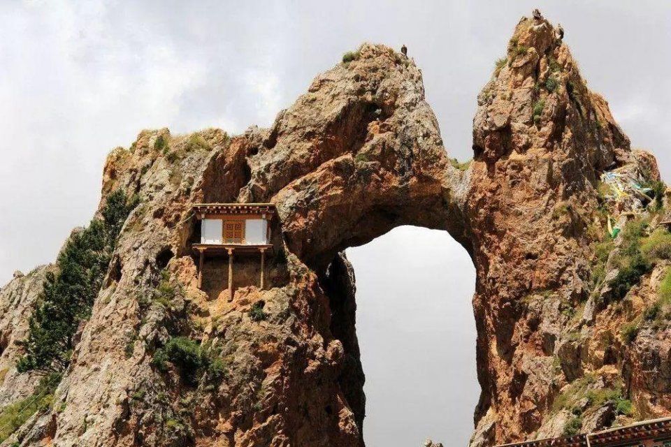 中国最险的6大寺庙，最后一座多年无人登临!