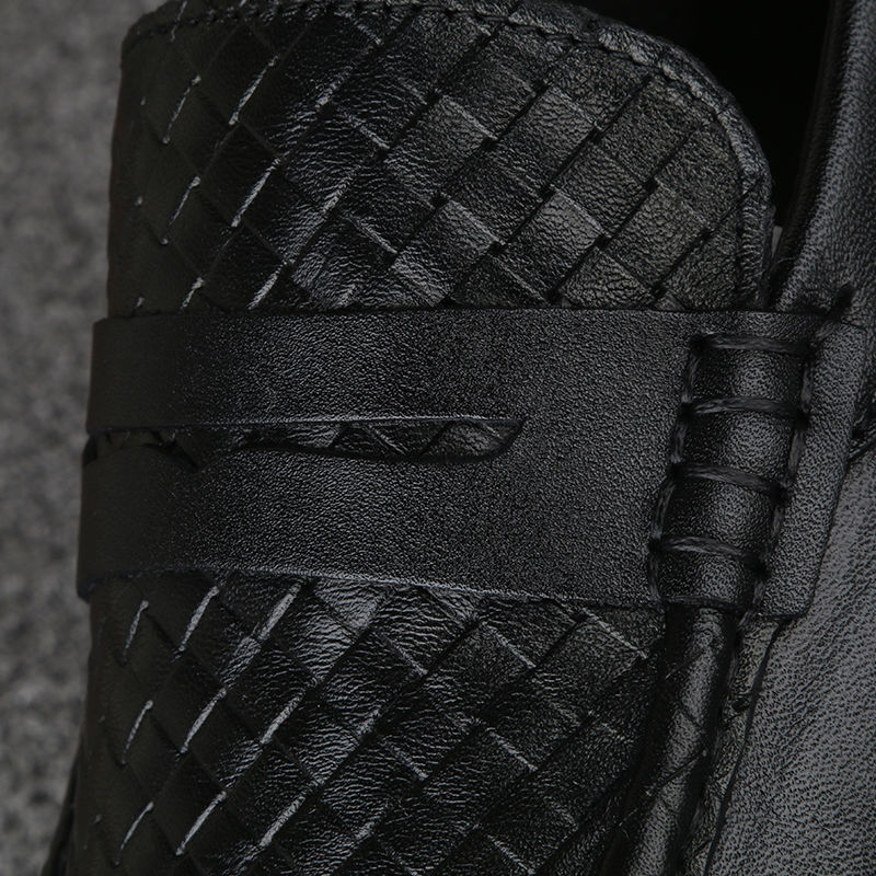 实不相瞒!秋季有种流行叫做“豆豆鞋”，时髦帅气，穿出男人味~