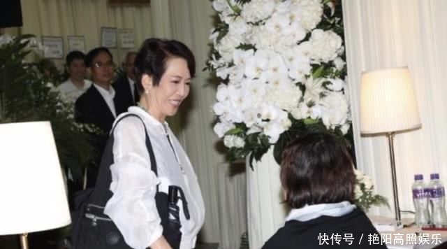 「儿子」霍英东前儿媳洪国华设灵儿子亲自打理后事,邓兆尊黄夏蕙现身致哀