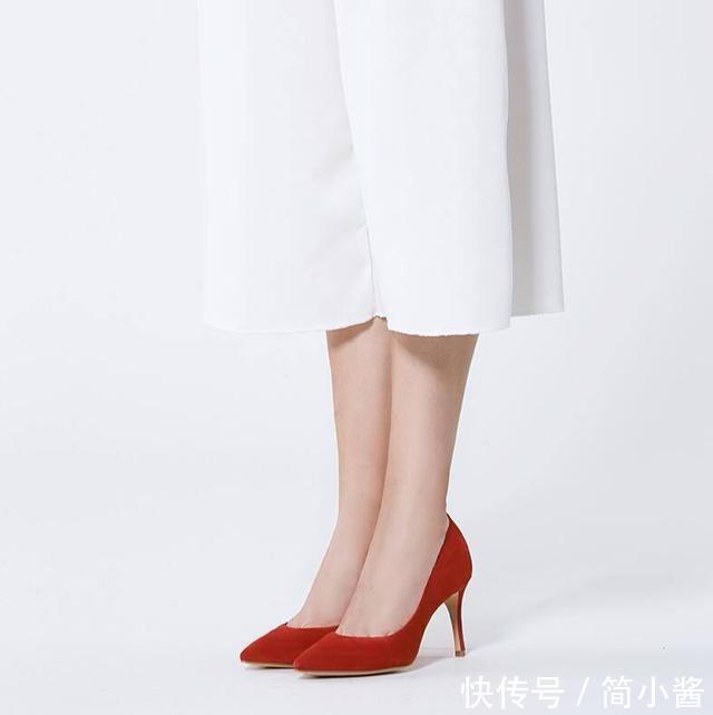 驰聘职场的自己，一双高跟鞋，美貌与舒适并存