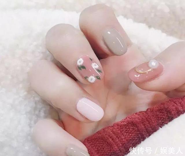  适合■汉服小姐姐适合搭配哪种美甲？收藏起来，让美甲师做给你看吧
