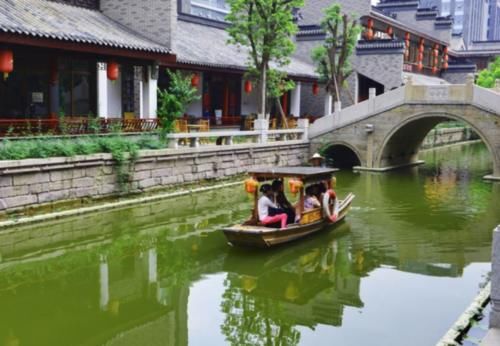 实拍景区龙潭水乡：曾开业三天吸引13万游客，如今却成为空城