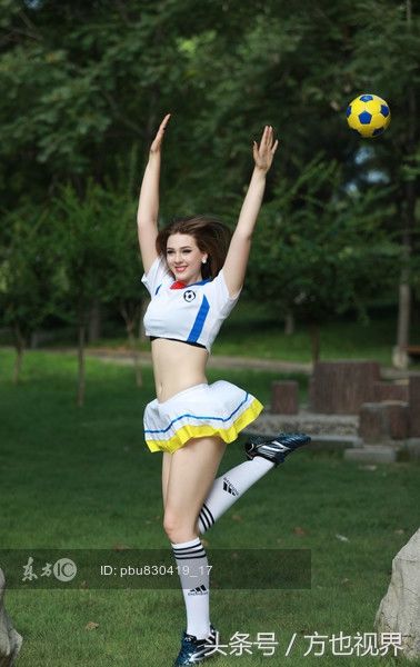 全球旅游小姐化身足球宝贝热辣奔放助力世界杯