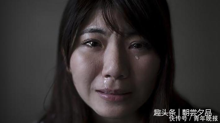 照顾卧床婆婆3年,却遭老公狠心离婚,办完手续