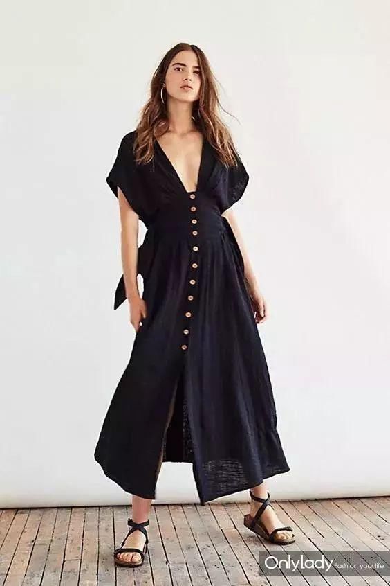 我最喜欢你什么样子?穿连衣裙的样子!