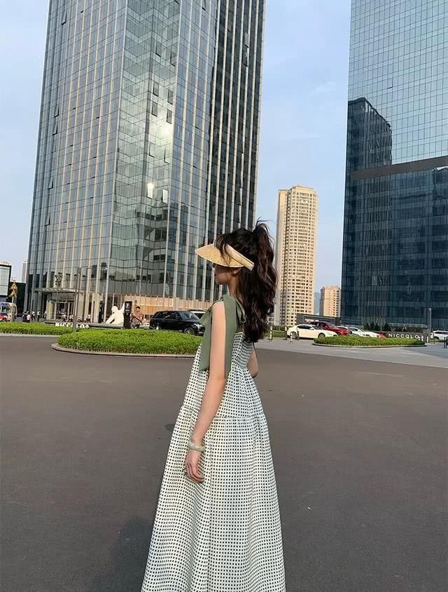 #仙女裙#春夏元气穿搭,超仙显瘦连衣裙,少女感满满,是心动的感觉!