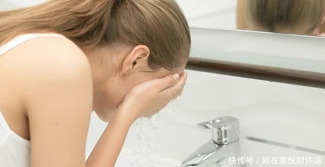  紫外线的照@女人不管奔几，洗脸后要懂得“4不要”，不然再贵的护肤品也白用