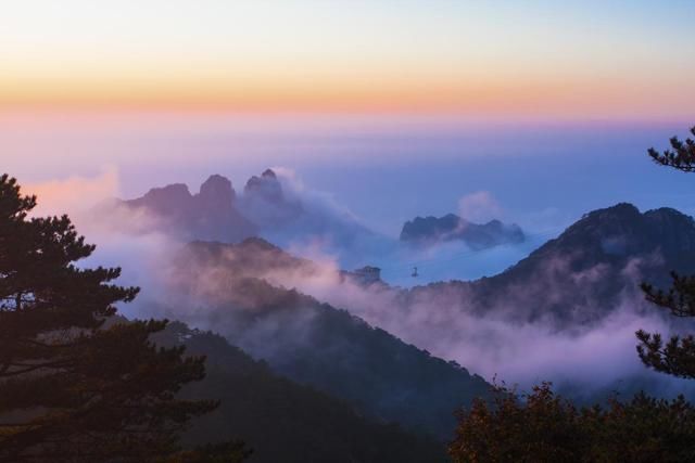 中国这2座名山“争相斗艳”，下雪后谁更美？