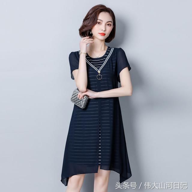 连衣裙无论何时都是时髦洋气，千万不能错过这些今夏新款，美呆了