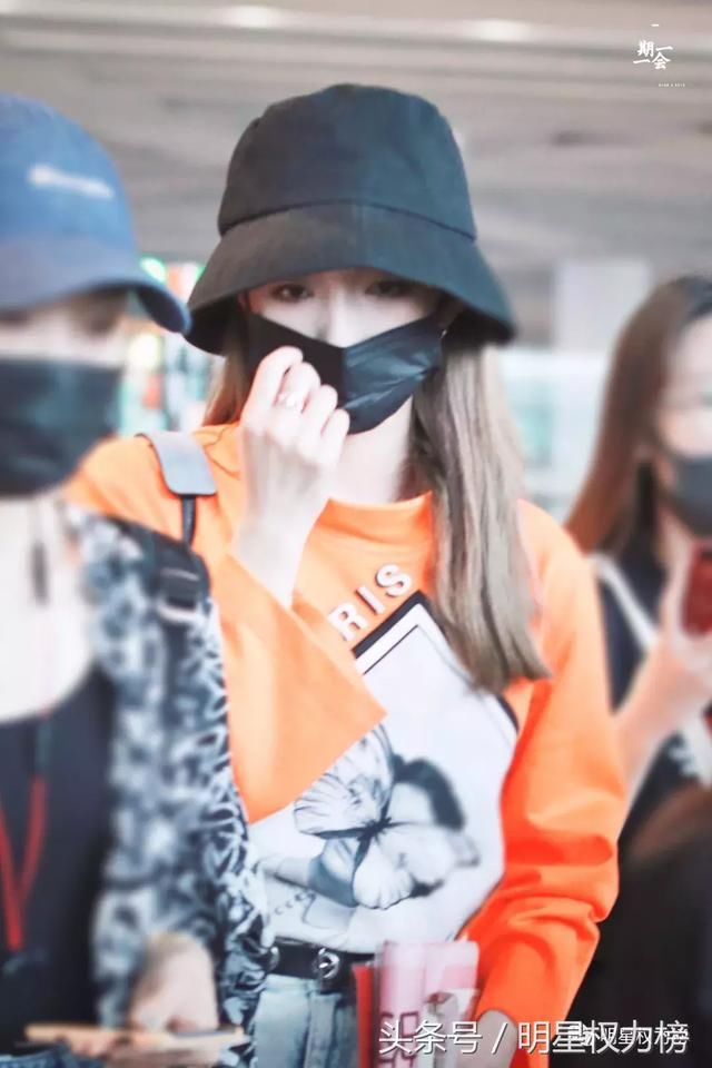 这些女明星私服衣品确实不错，不过夏天捂成这样真的不热嘛？