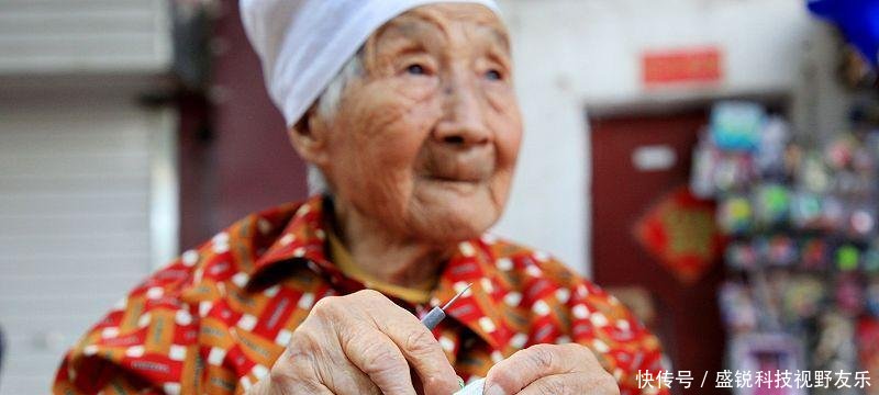 2019社保新规，这2种情况下，可一次性补缴养老保险！