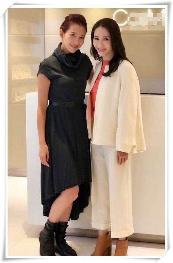 46岁黎姿用力过猛, 脸彻底垮了! 网友: 又一位天然美女沦陷了!