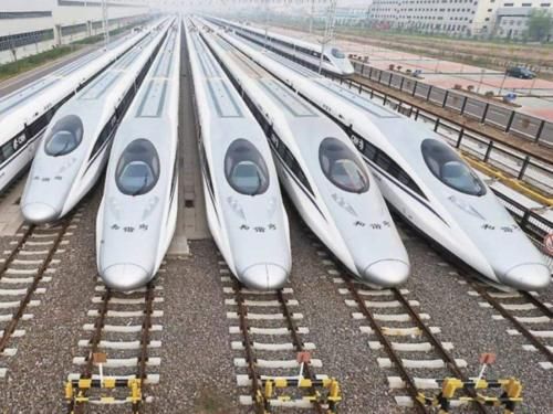  「高铁」为何中国高铁从来不在夜间运行，难道是“怕黑”？看完