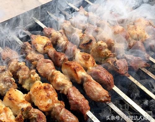 穿越繁华与荒芜的京新高速，数超级工程，还看中国！