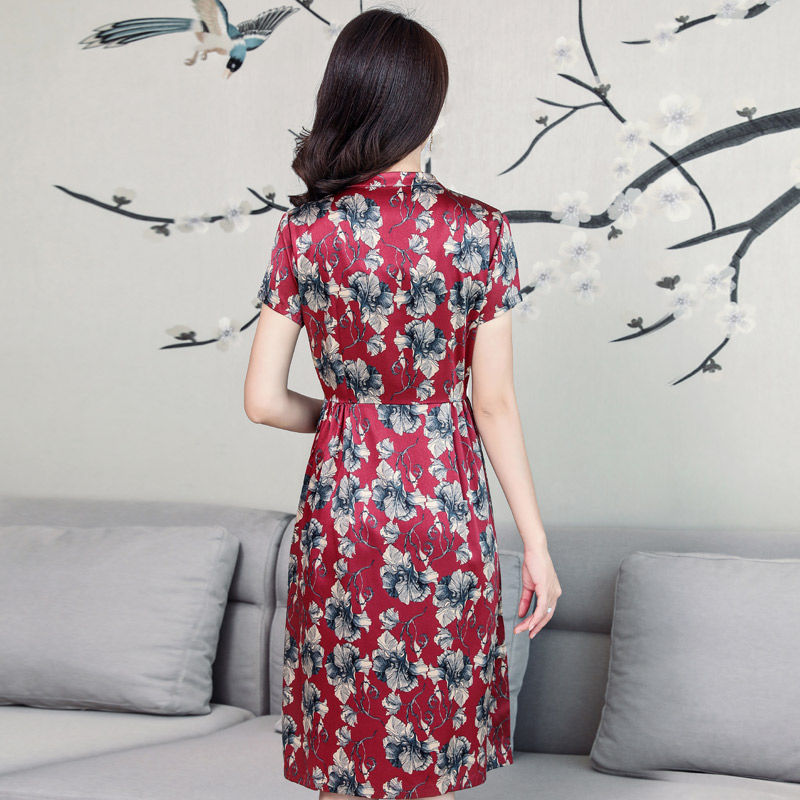 哇!45岁的老婆穿这“富贵裙”，婀娜多姿，美得让人着迷