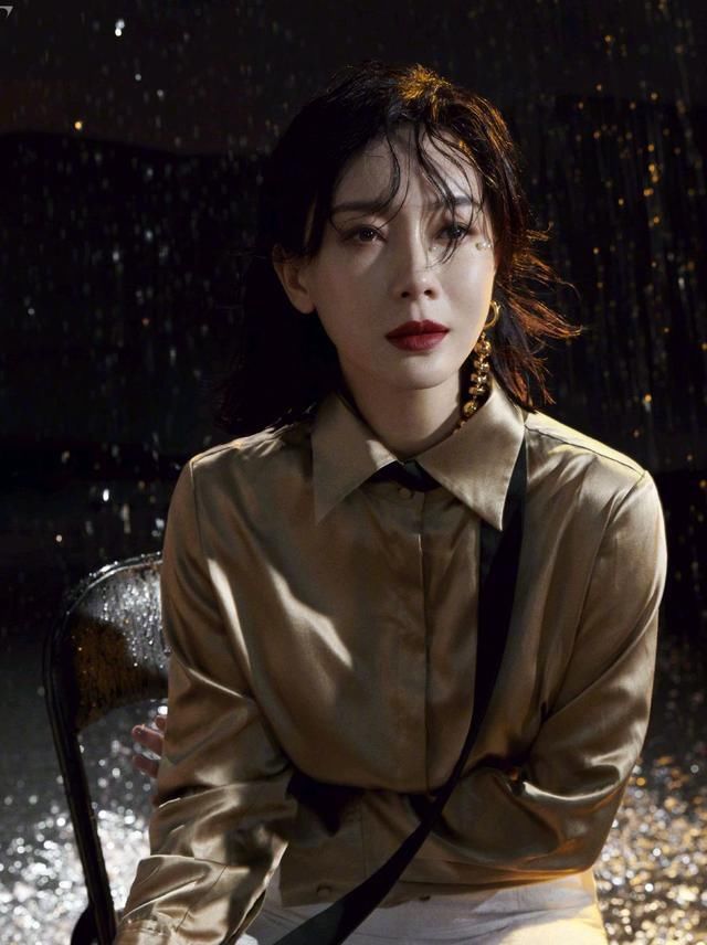  [气质]穿出一个女人的气质,是能让众多女神爱不释手