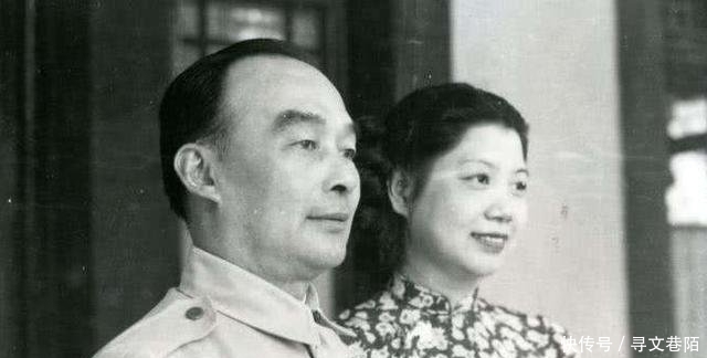 『活到』军统唯一的女将军,从译电员直升少将,活到98岁,孙女如今是名模