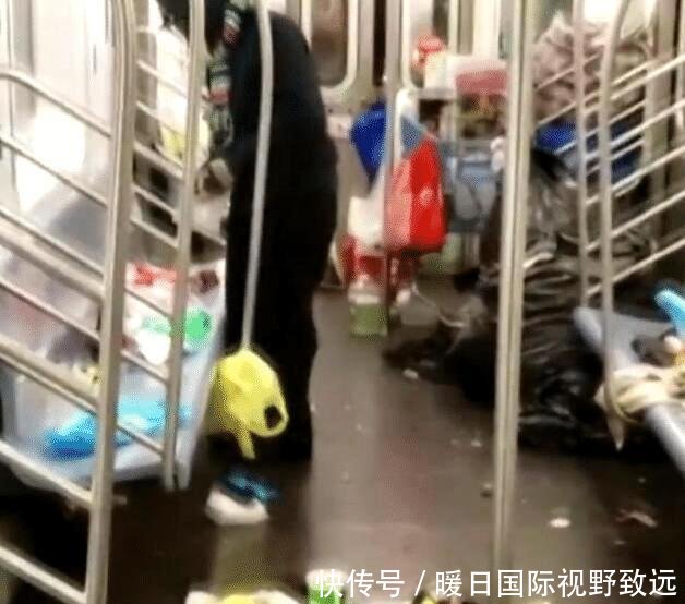  「地铁」地铁成“垃圾山”，美国网友破口大骂，不选择中国地铁