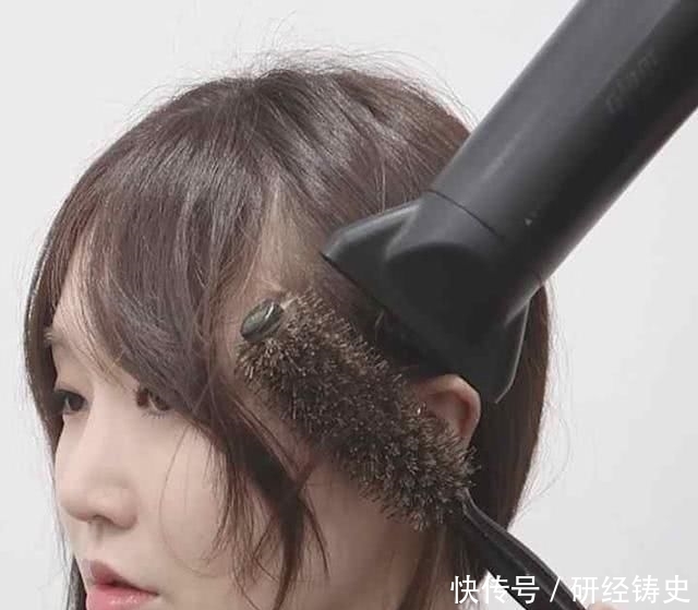  大妈■卷发太土像大妈？推荐给你4种减龄妙招，让你美到没朋友