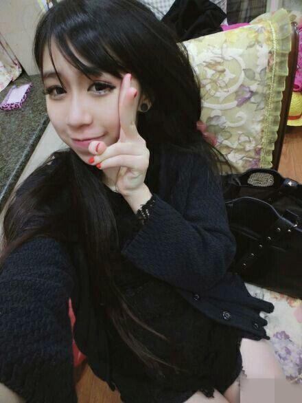 抖音蔡萝莉富二代,十亿庄园买得起?网友发现漏洞称:假的!