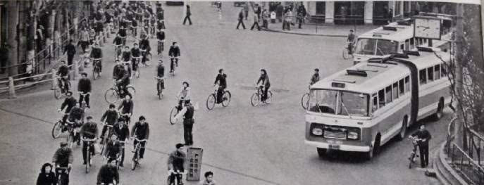 一组上海老照片:80后看了怀念，70后看了流泪，值得收藏的记忆!