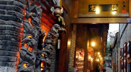 年轻人更愿意去成都？然而不是重庆，其中有这3个原因