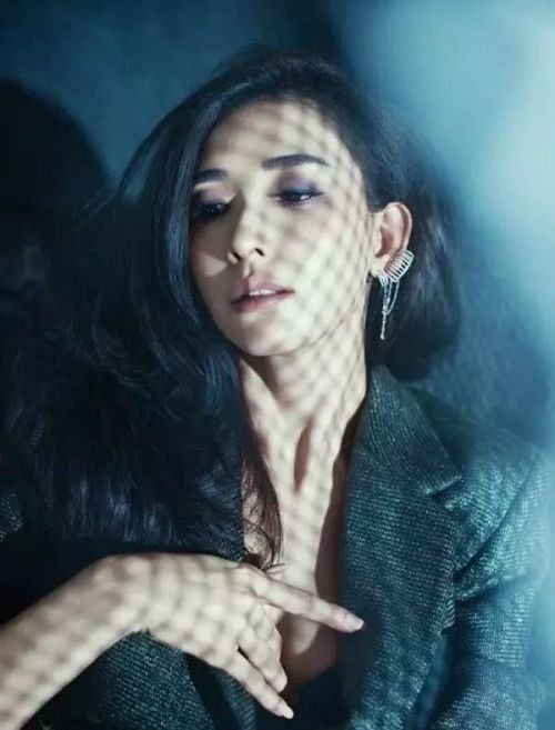 一枚全能型的“别针”珠宝凭什么引爆了时尚界?