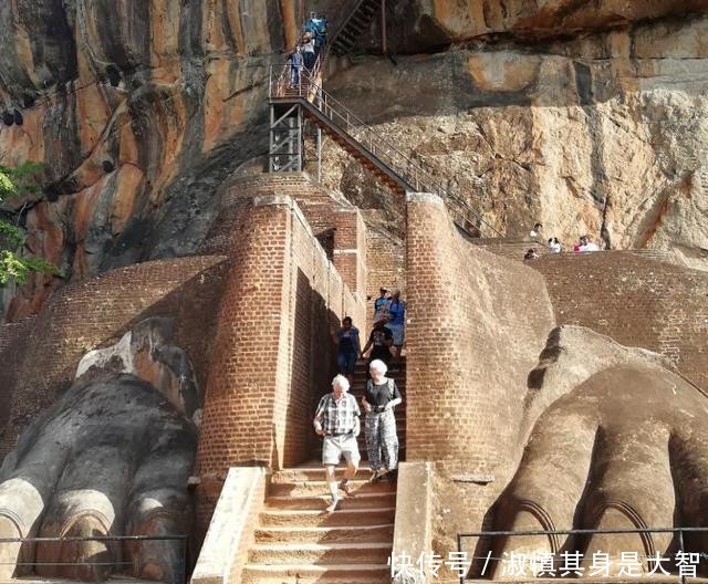 斯里兰卡的“空中王国”,建在180米岩石上,每年吸引百万游客