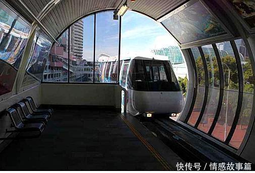 国内首条“空中列车”投入运营，这里被全国羡慕，是你家乡吗