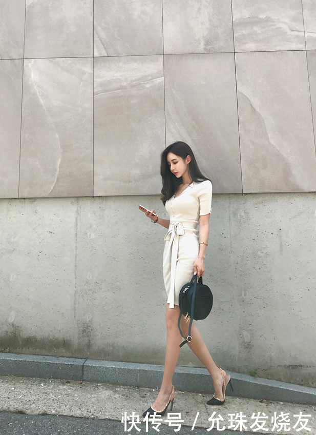 美腿物语:孙允珠简约古茶撞奶休闲衣裙