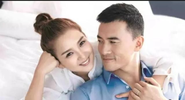 何洁曝离婚内幕否认婚内出轨，离婚原因18禁，军嫂张馨予力挺