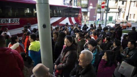 日本人：不要再来了！外国人旅游，正在毁掉日本吗？