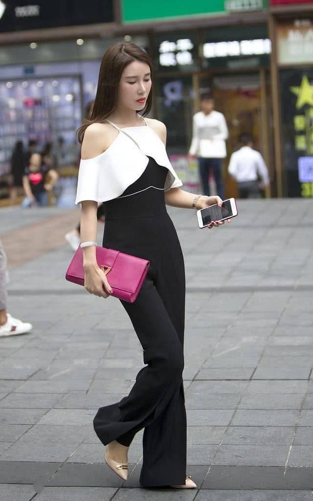 街拍:夏天的气息分外浓厚,主要就是体现在街上妹子身上