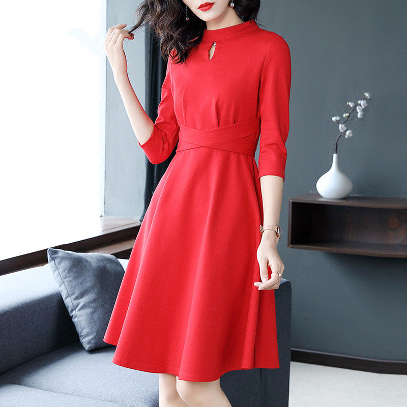 足足找五天,小姨终于找到了这a字秋裙,好看又不贵,真美翻天