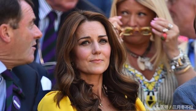 英首相特蕾莎-梅、凯特王妃同台，凯特的时尚让首相不自信了