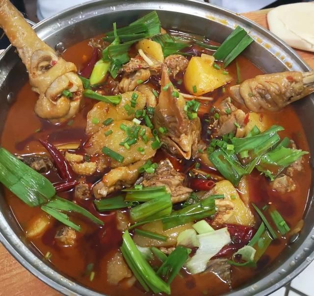  「香味」有些美味佳肴有香味，简单可口，易学，不油腻