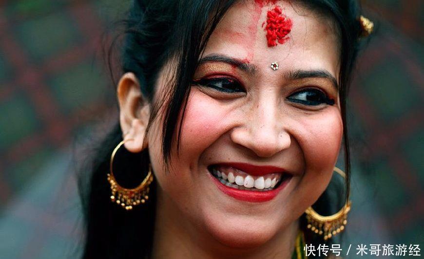 中国游客到尼泊尔旅游，美女泛滥成灾，游客却不敢娶！