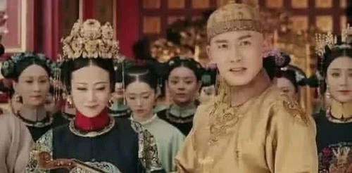 『强太秀』“骗了咱们多少年”的穿帮镜头,热巴的吻戏我忍了,光头强太秀了