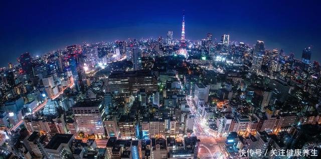 亚洲经济最发达的城市，GDP是上海的四倍，为啥却很少堵车