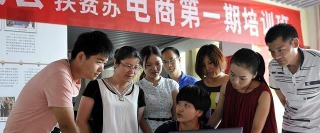  [发展]未来10年,这3类人将成为农村发展的顶梁柱,最会赚钱就是他