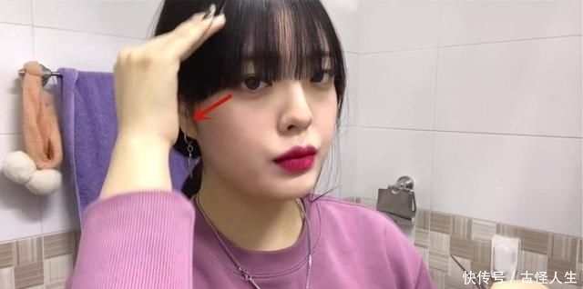 修理■还在等理发店开门？一个多月没修理的头发自己也能剪