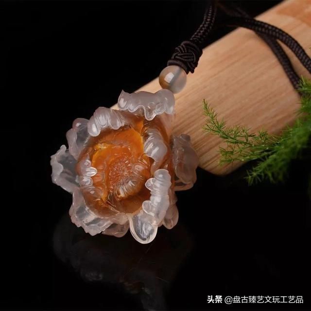  『作者』玉雕师为女神定制的花，总有一枝适合你