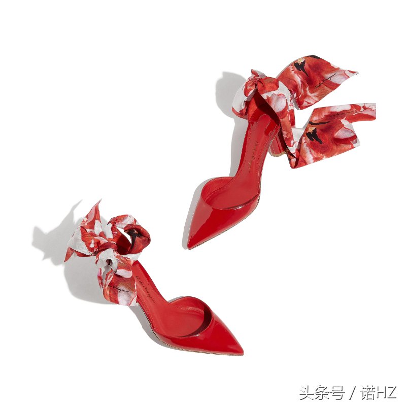 无论如何平庸的女人，穿上高跟鞋，性感弥漫在步履之间