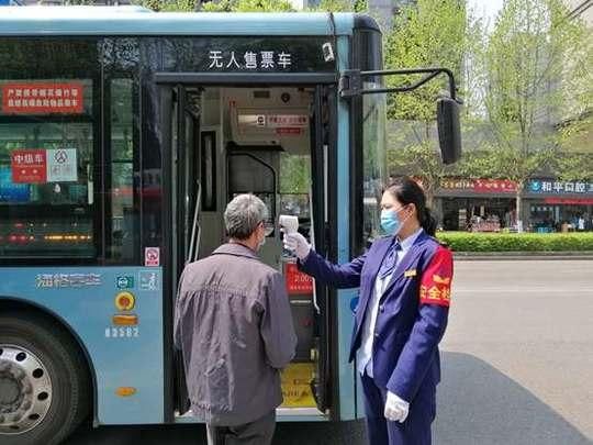 『新区』生活重启 | 全力全线全员上线运行 两江新区助力公共交通全面有序恢复