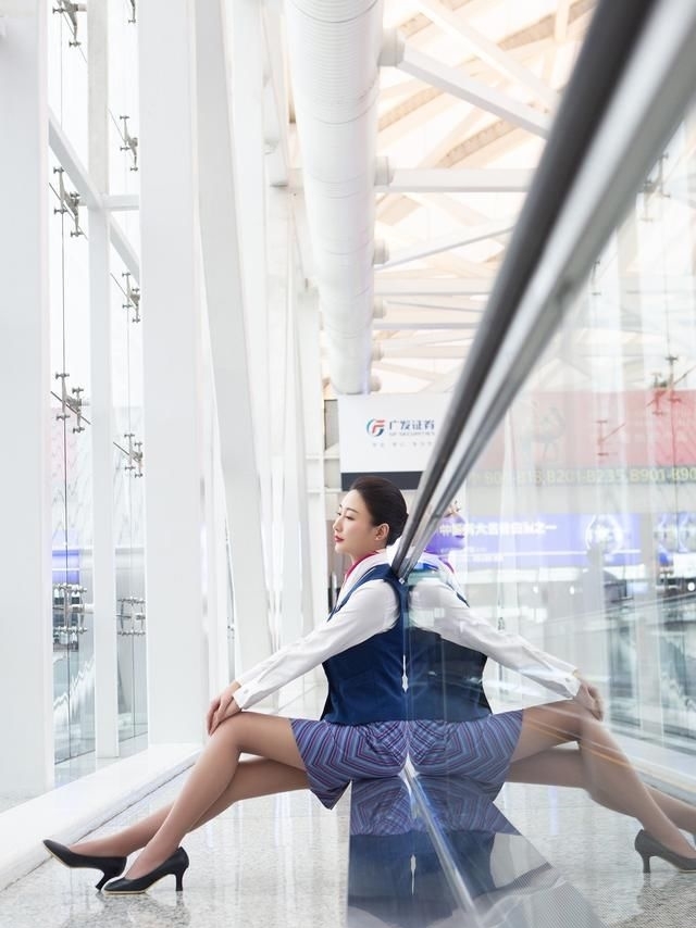 航空公司■日本空姐为什么在飞机上都要穿着“袜子”？空姐说出原因